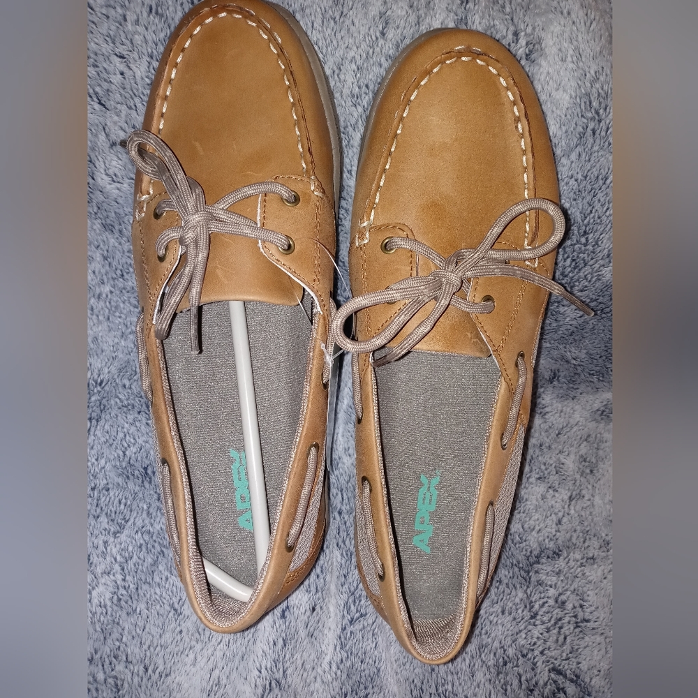Apex diabetic shoes